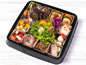 野菜とオードブルのお一人様BOX(2,000円) 