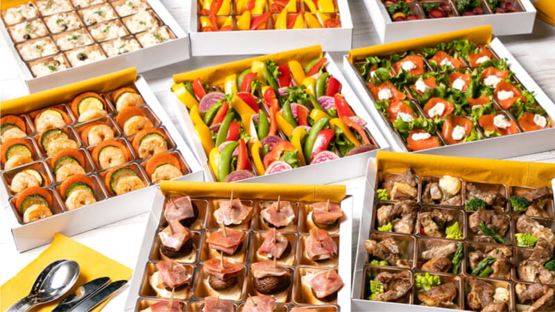 条件に合わせて料理を選べばいつものオフィスがパーティー会場に！