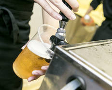 ビールはサーバでお持ちします！
