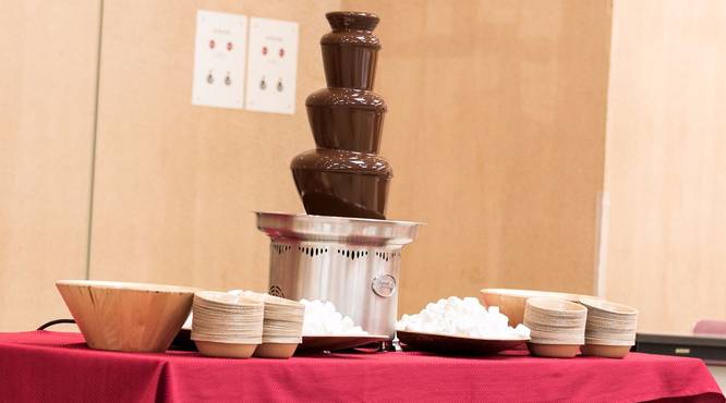 女性に人気のチョコレートファウンテンも！