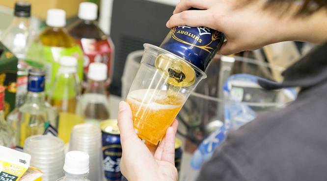 安心の3時間飲み放題　乾杯はビールで