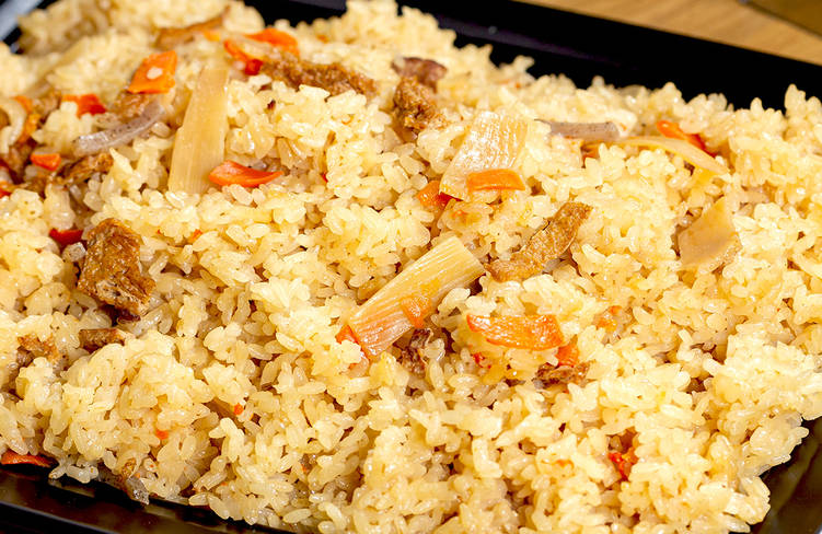 季節の炊き込みご飯