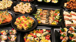 人気のロコモコも！ハワリアンオールスタープラン(3,800円 / 人) - オードブル