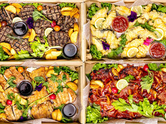 mini丼kitchen HIMAWARI|ハンバーグが美味しいカフェ風デリごはん