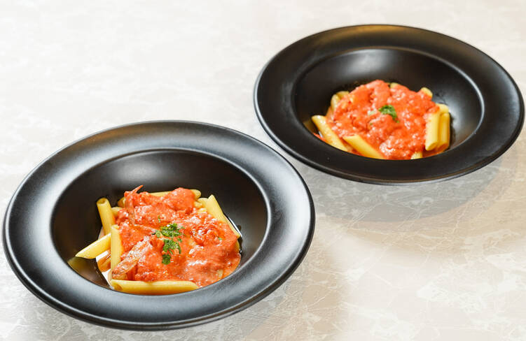 ＜パスタ＞俺のイタリアンTOKYO名物② ワタリガニのトマトクリーム(ペンネ)