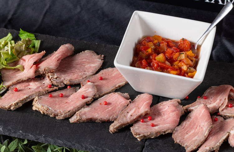 特製ローストビーフ カポナータ添え
