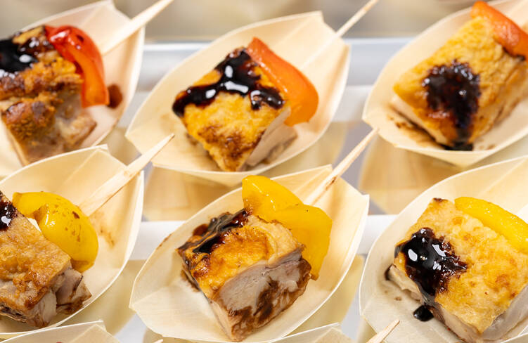 鶏モモの串焼き