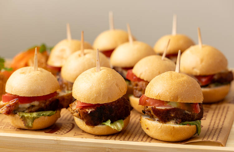 鶏の照り焼きミニバーガー