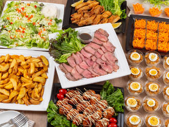 ローストビーフも楽しめる！ラト二ロスタンダードプラン(1,080円) 