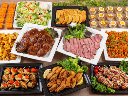 ローストビーフ&ハンバーグ！お肉がデラックスプラン