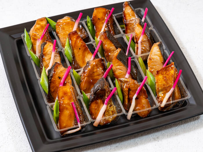 個食・特選鮨と小分け・温製料理の懐石プラン｜懐石tsukagoshi(カイ