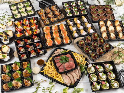 大皿盛りと小分け イベントラグジュアリープラン