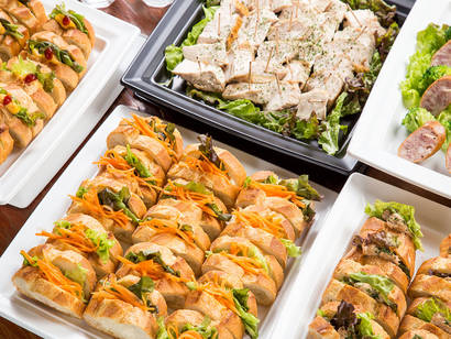 890円3種のサンドとフィンガーフードプラン