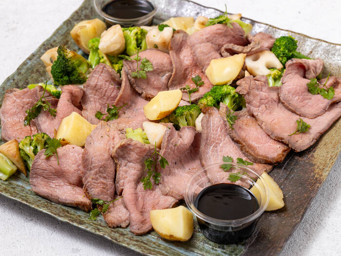 3:: 大皿　盛り付け皿　焼き物　焼物　料理皿　宴会　忘年会 楽天市場】EAST table 和食器 長皿 変形菱型 黒海 お皿 プレート