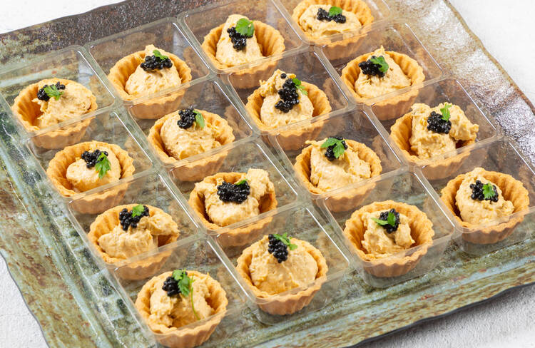 アブルーガと雲丹のタルト