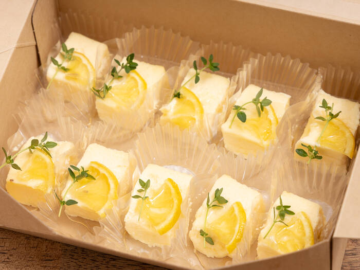 メダール.ドゥ.ノブラ デザートプレート（クツカバラ）イケバナ 5枚 セット hanamalのプラチナプラン｜hanamal(ハナマル) - シェフコレ