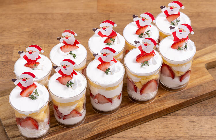 サンタの瓶詰クリスマスケーキ
