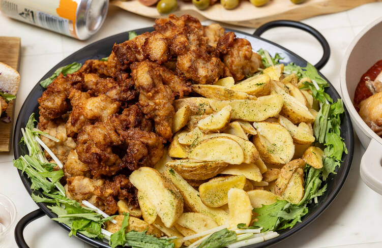 【温製】カリッとジューシーな特製唐揚げ _ プロバンス風ポテトフリット
