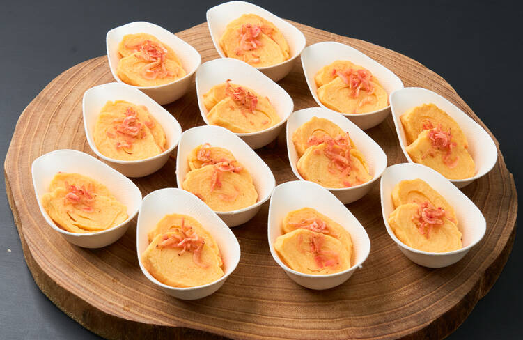 だし薫るあんかけ玉子焼き 桜エビを添えて