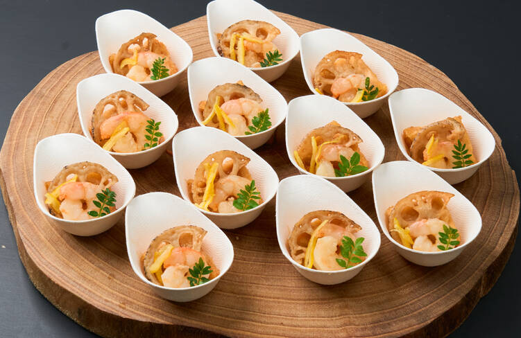 ゆず薫る揚げ出し豆腐 えびあんかけ仕立て