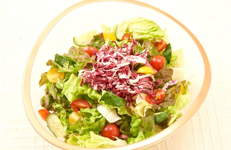 彩り野菜のサラダ