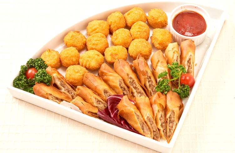 【温製】春巻きとコーンクリームコロッケ