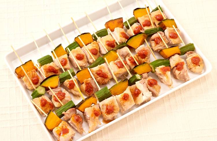 【温製】鶏もも肉と野菜のピンチョス