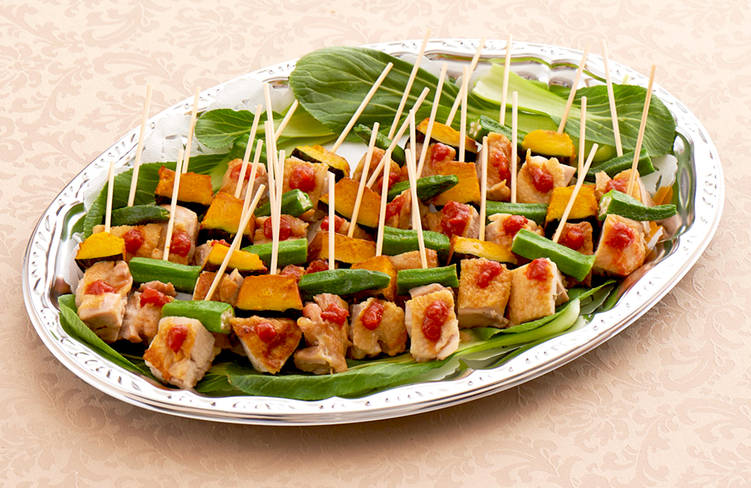 鶏もも肉と野菜のピンチョス