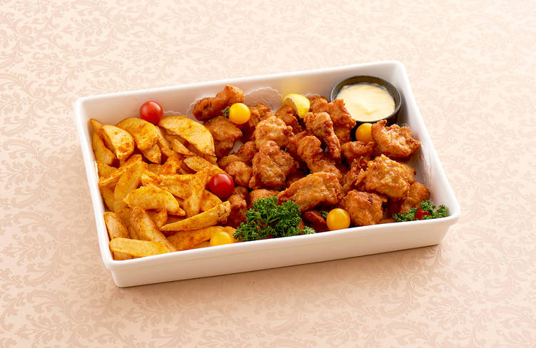 鶏の唐揚げ/スパイシーフライドポテト