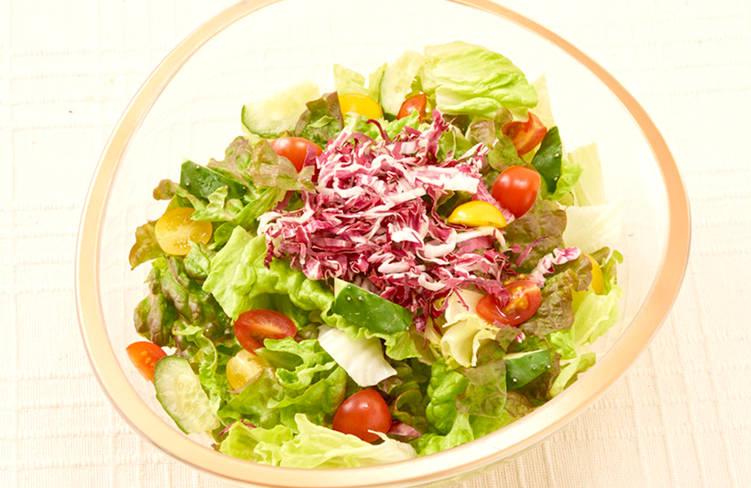 彩り野菜のシーザーサラダ