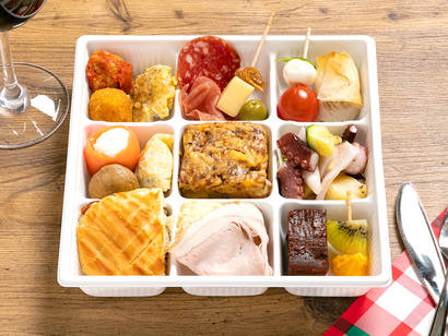 《小分け盛り》トット・デラックスプレート