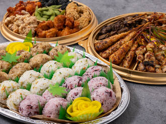 玉おにぎり＆焼き鳥＆唐揚げセット(2,700円) 