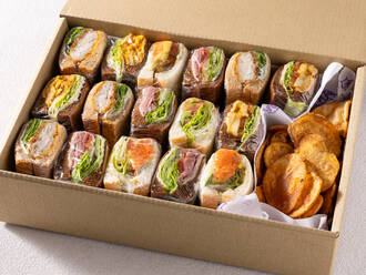 【おもてなし場面に】Premium - ミックスサンド(1,800円) 