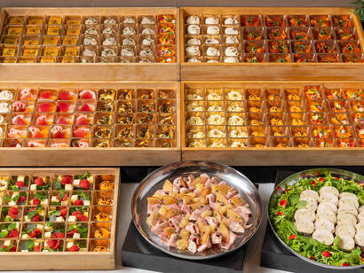 TOYO ラグジュアリー ケータリング