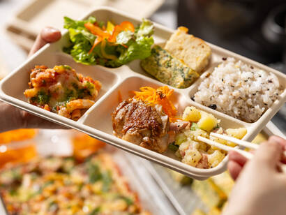 〈ホットミール〉シェフ手作りのホットミールデラックスプラン