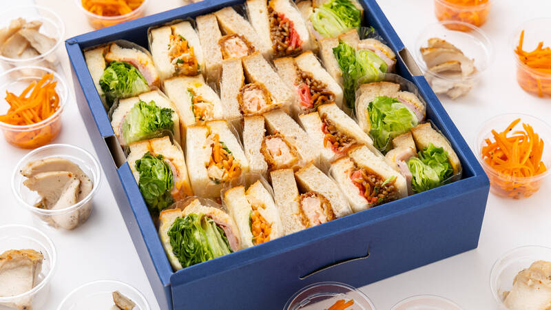 〈今日は豪華にオードブル〉人気サンドイッチプラン(1,500円/人)