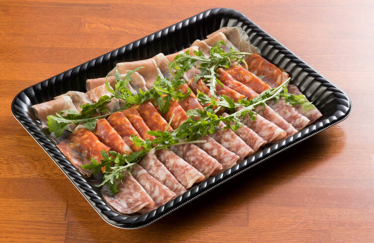 イタリア産プロシュートとサラミの盛り合わせ