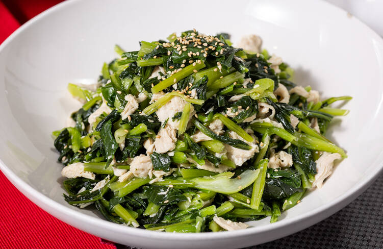 蒸し鶏と小松菜の和え物