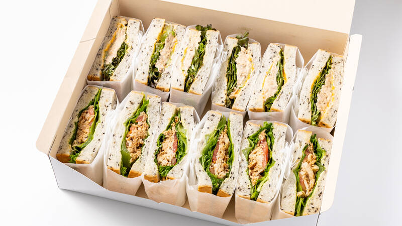テリヤキチキン×ツナチェダー(1,200円/人)