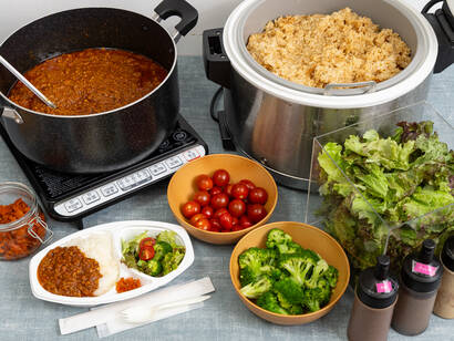 ≪ホットミール≫特製キーマカレーとサラダプラン