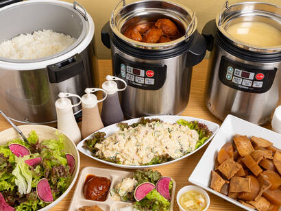 〈ホットミール〉煮込みハンバーグの満腹プラン