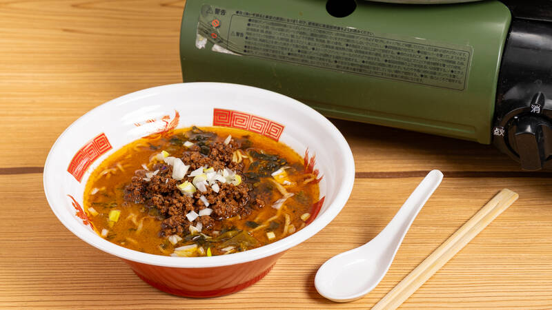 濃厚なごまの香りに包まれる、旨辛担々麺プラン(1,300円/人)