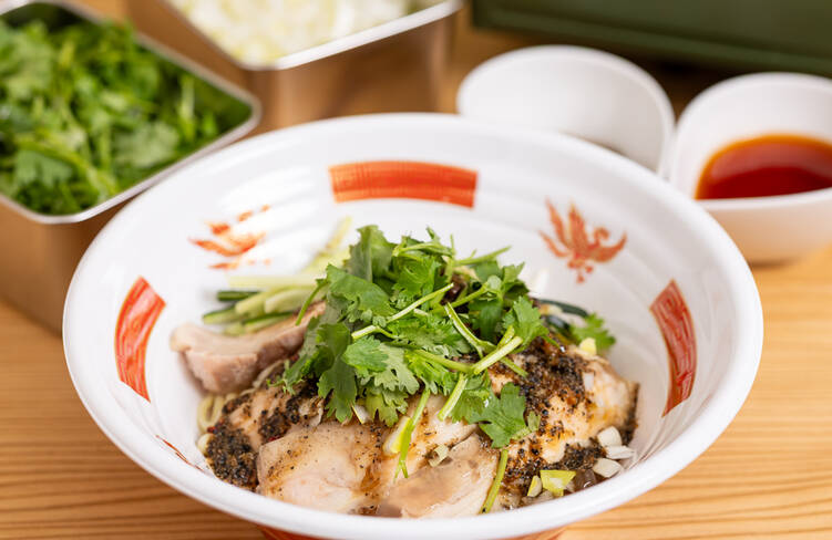よだれ鶏の冷やし麺 パクチーあり