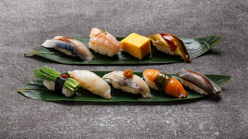 目の前で職人が握る‐彩り定番 4貫プラン‐(2,000円/人)