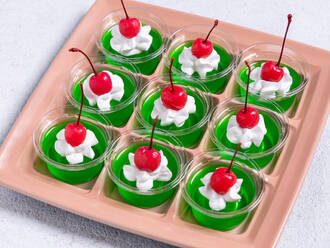 ニーナナ喫茶|レトロ可愛いパーティ料理 - シェフコレ