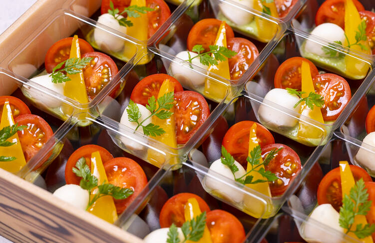 カプレーゼのジェノベーゼソース