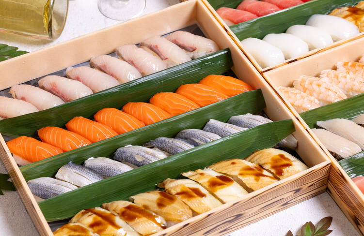 にぎり鮨(穴子、こはだ、サーモン、かんぱち)