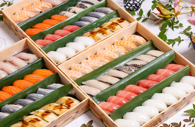 豪華な折箱でご提供！