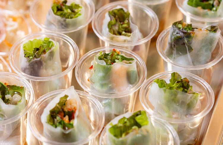 えびアボカド生春巻き