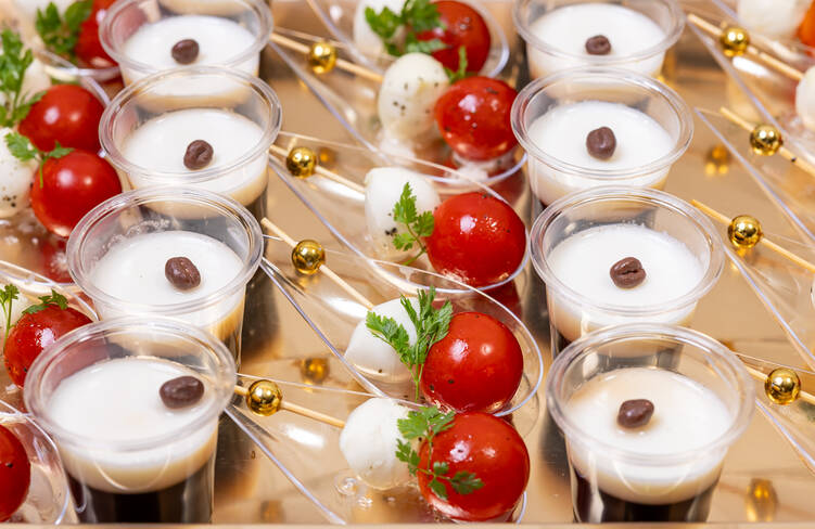 カプレーゼピンチョス・コーヒーゼリー